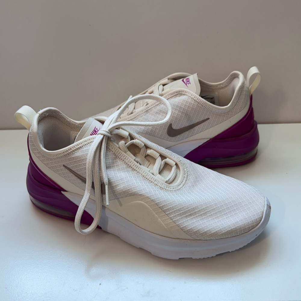 NWT Nike Air Max